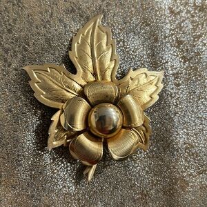 Vintage Flower Leaf Gold tone Pin